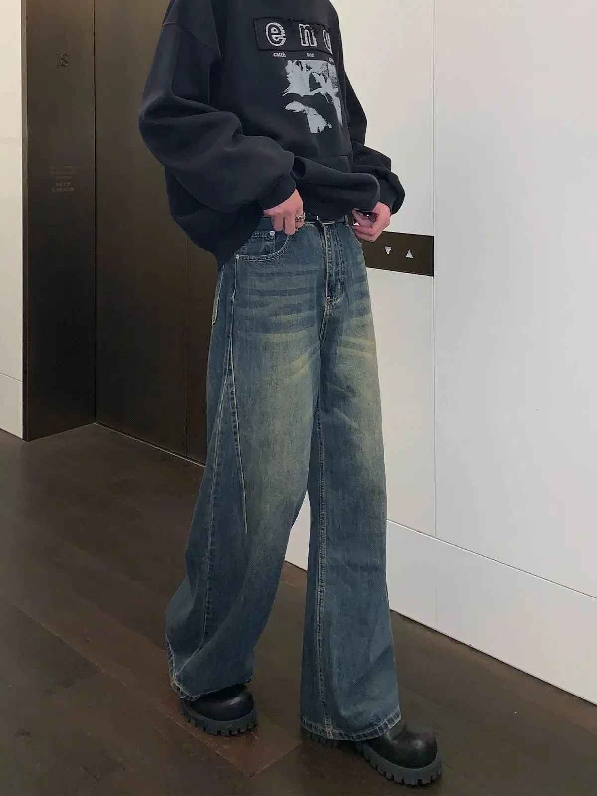 Distressed Wide-Leg Jeans