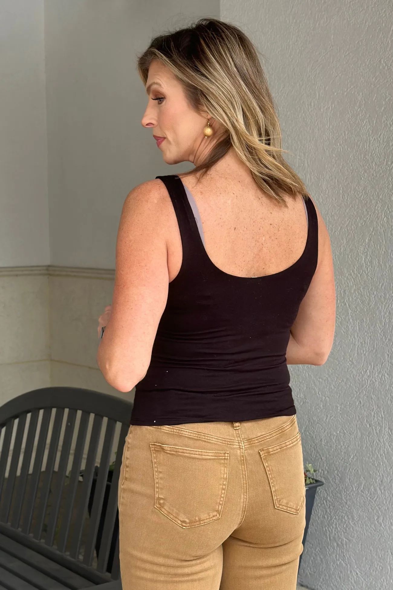 Exhale Double Layered V-Neck Tank Top-Black