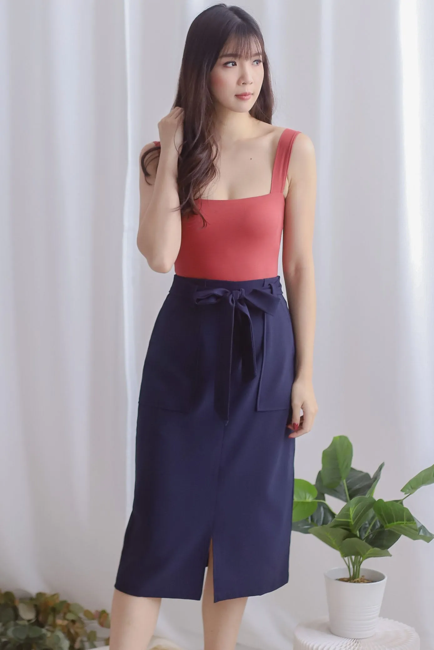 Hera Square Neck Bodysuit In Brick