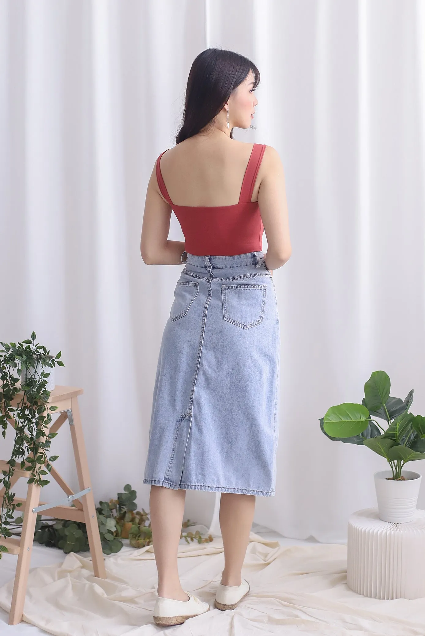 Hera Square Neck Bodysuit In Brick