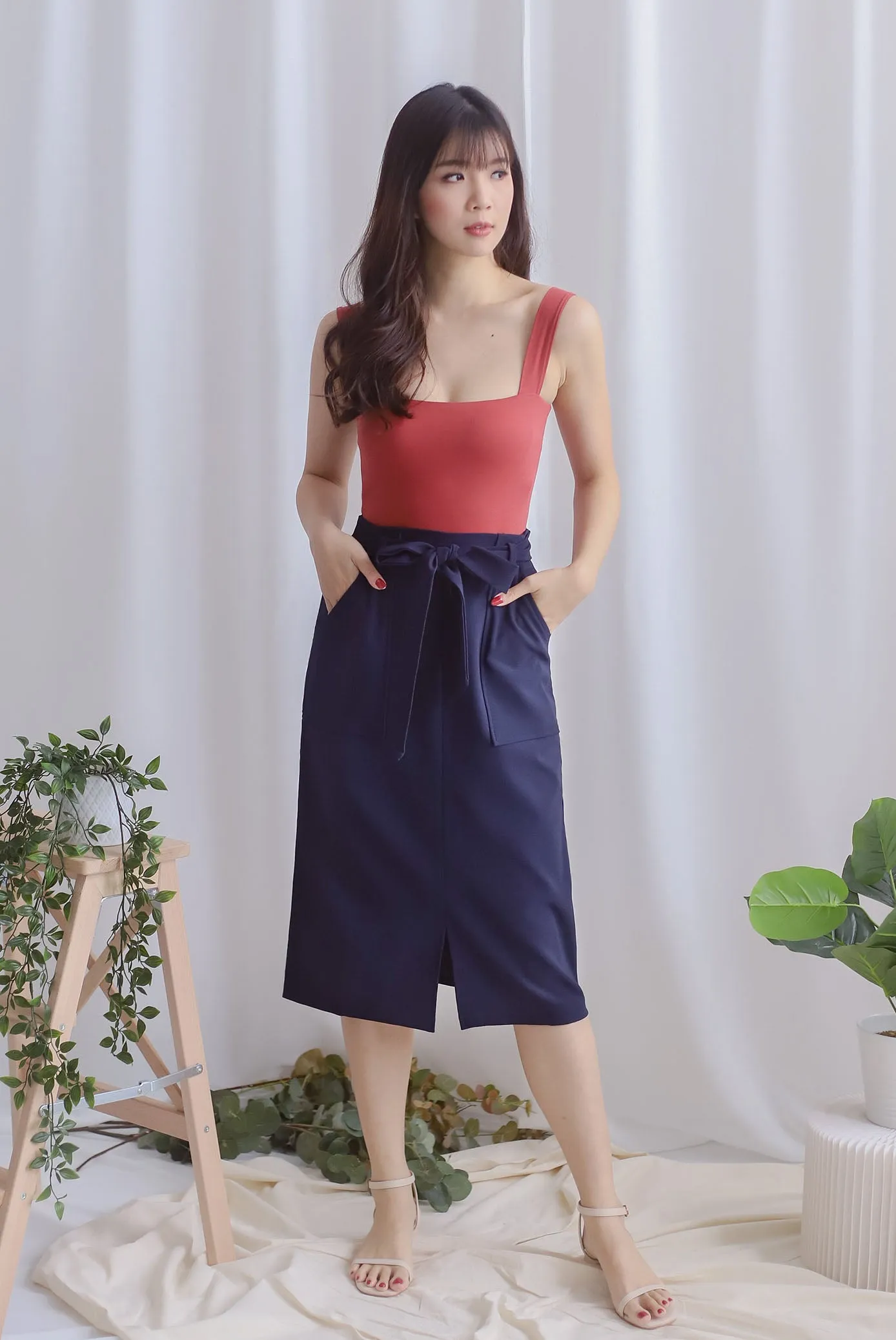 Hera Square Neck Bodysuit In Brick