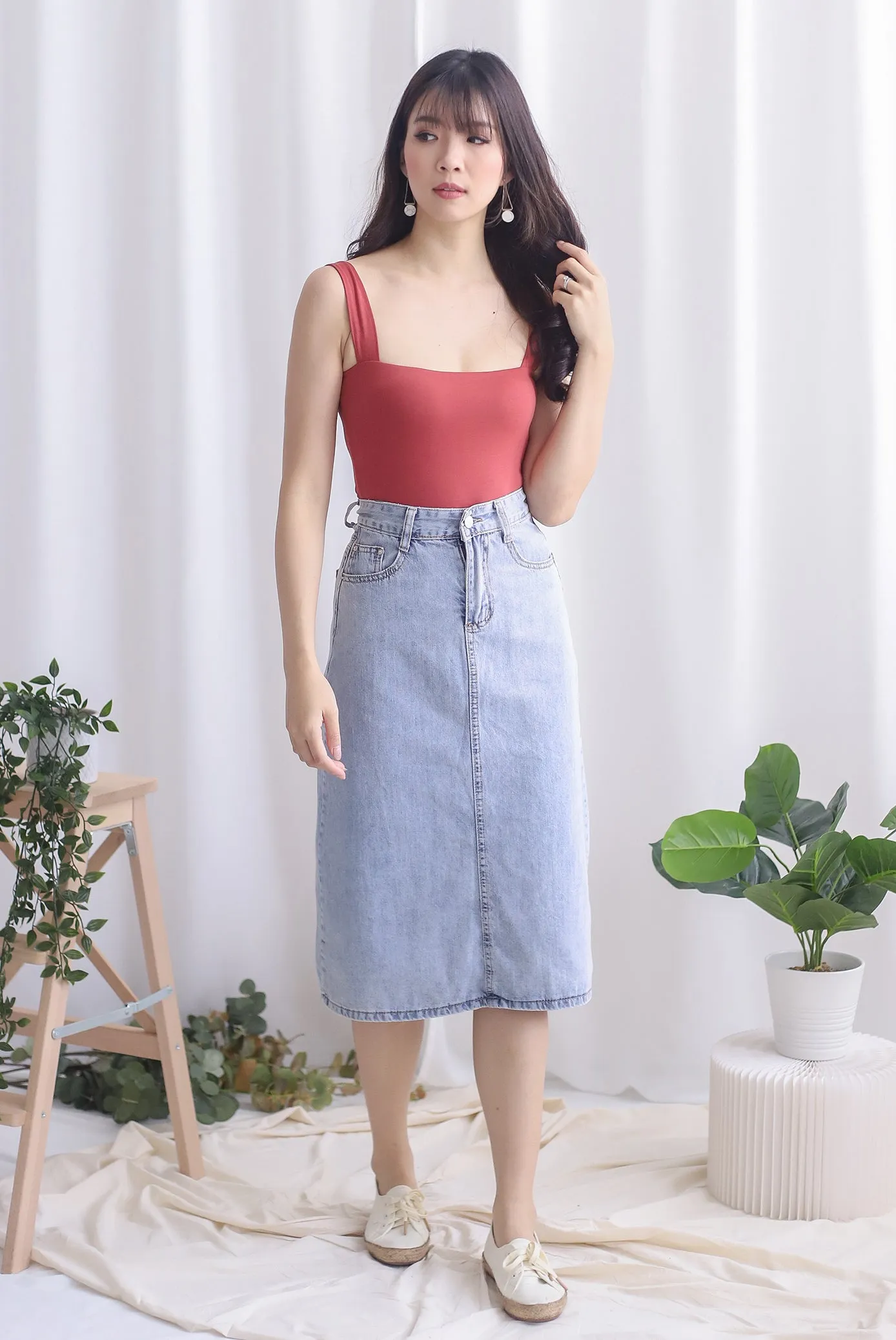 Hera Square Neck Bodysuit In Brick