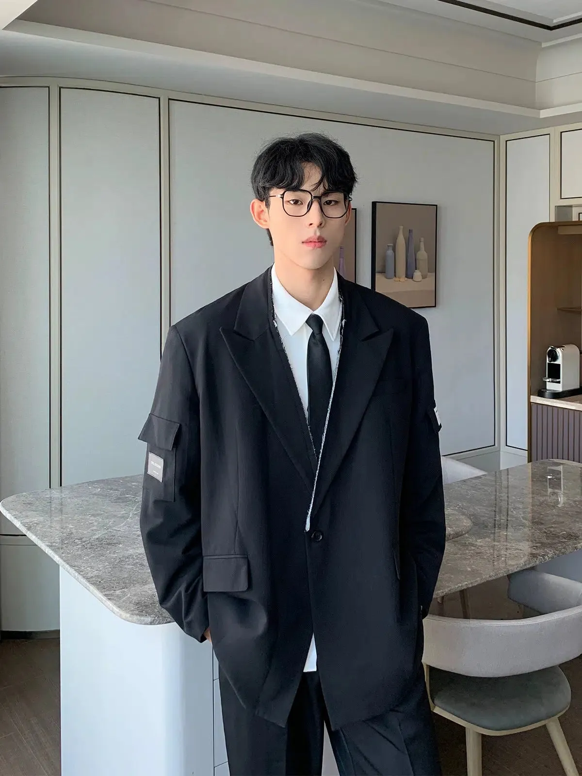 Irregular Edge Shoulder Pad Suit Jacket