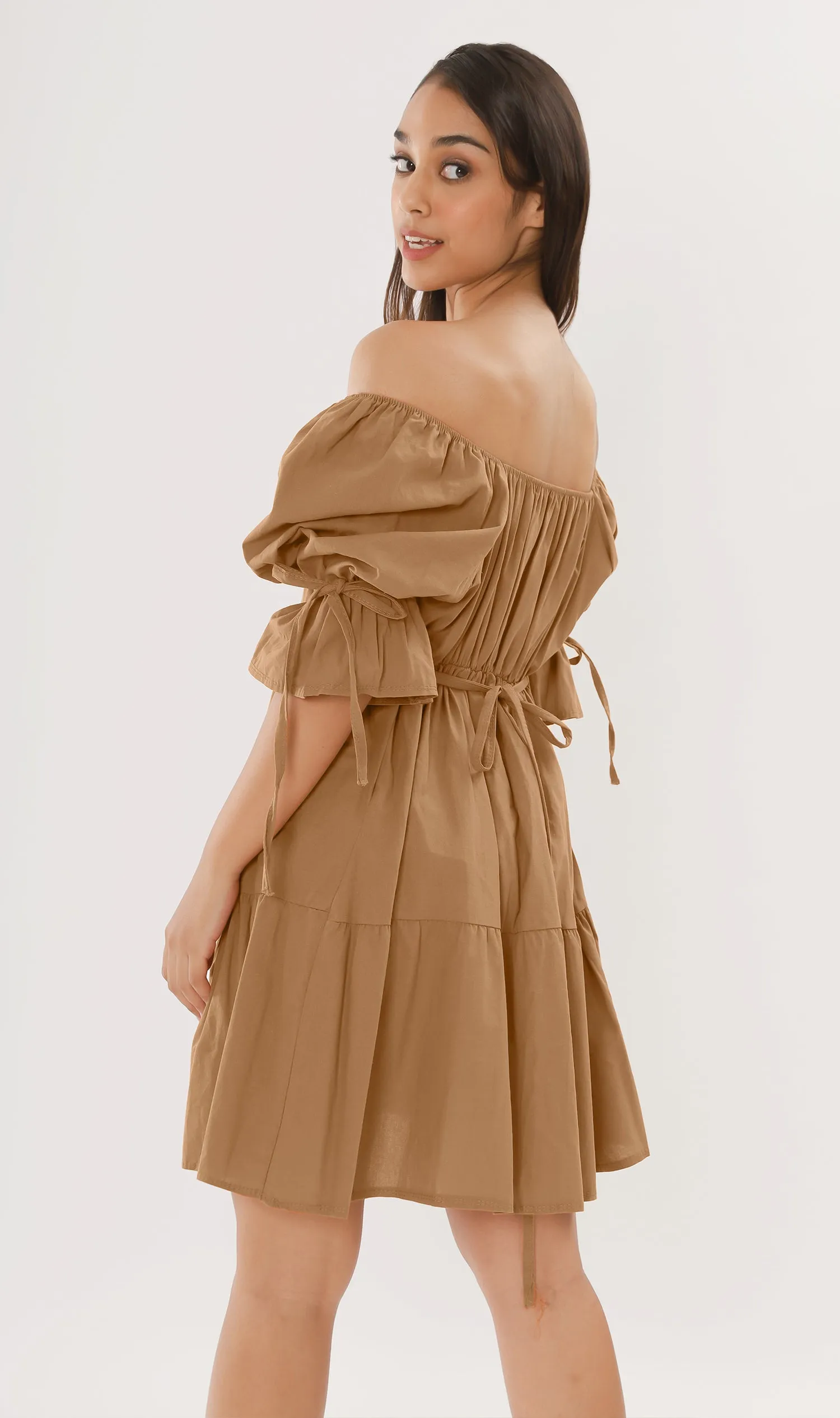 MADILYN Tiered Tie Puff-Sleeve Dress (Latte Brown)