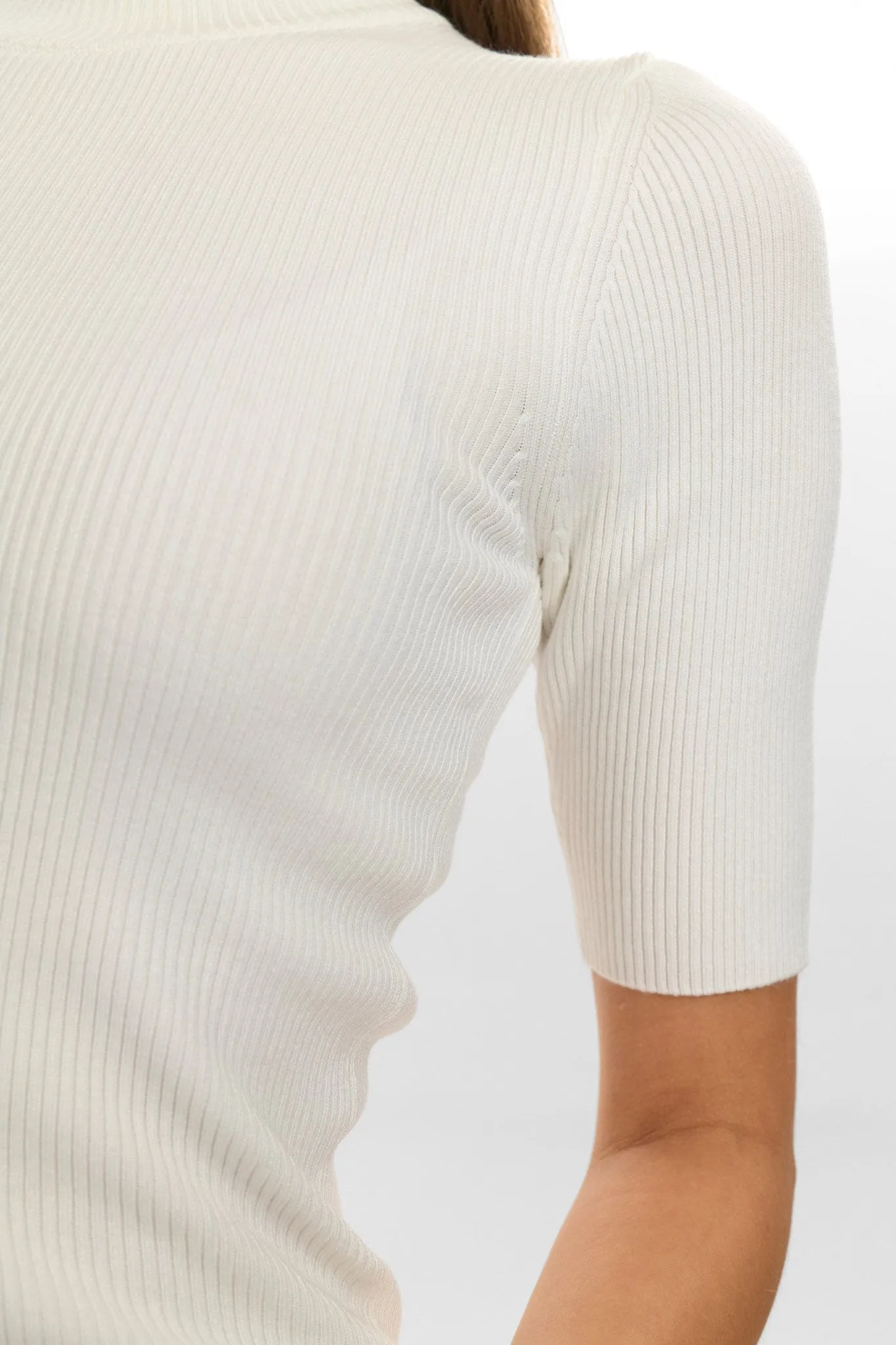 NUBIA SS PULLOVER CROPPED - Cloud Dancer