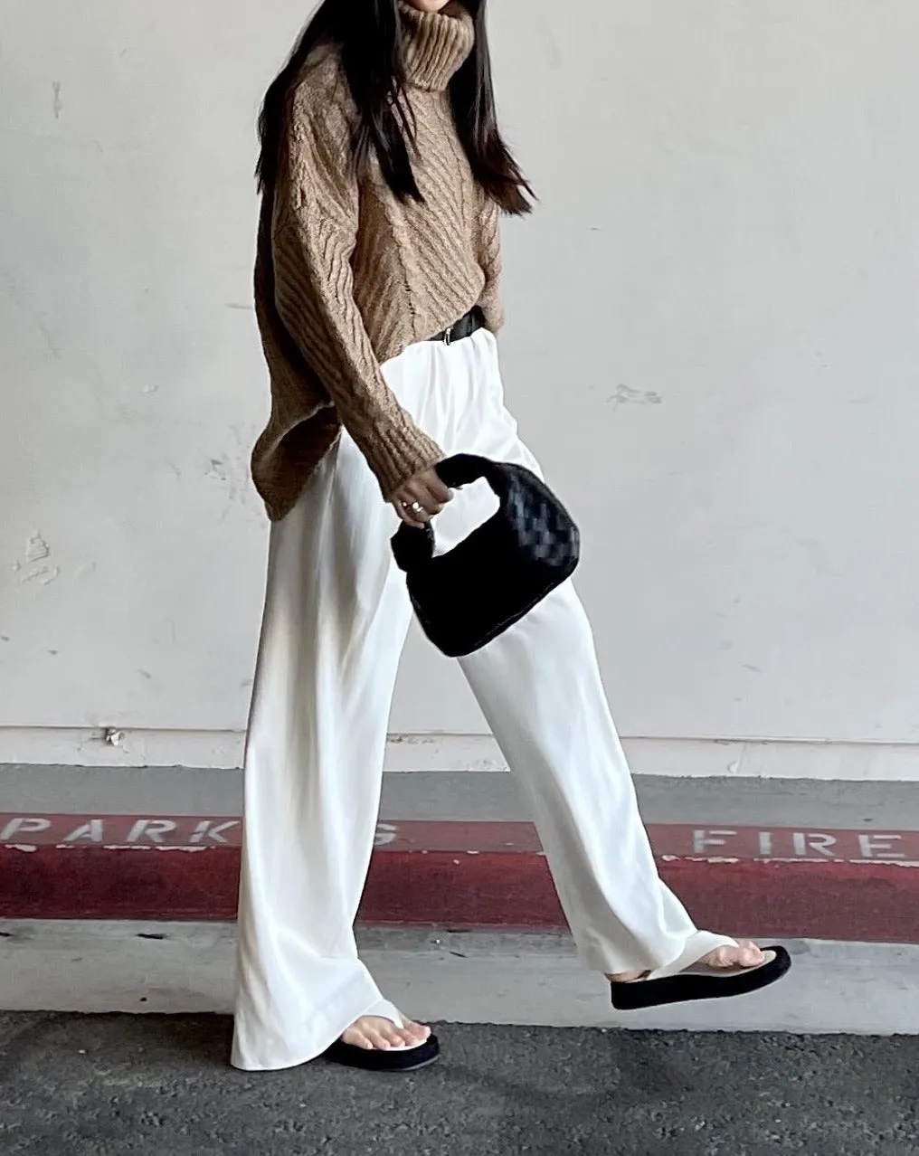Pleated Wide Leg Linen Pants in Ivory