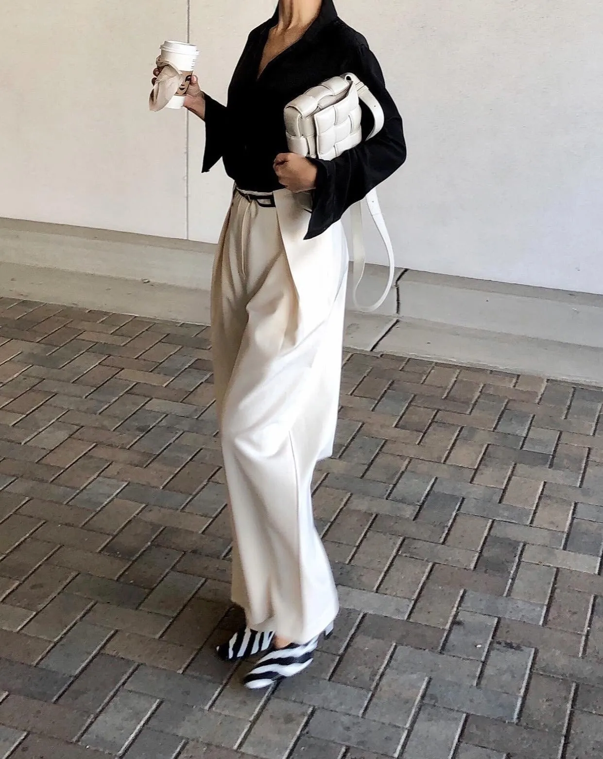 Pleated Wide Leg Linen Pants in Ivory