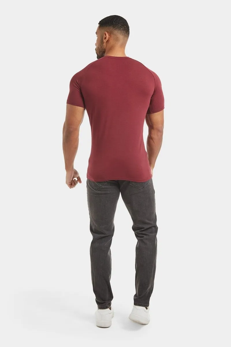 Premium Muscle Fit V-Neck in Burgundy