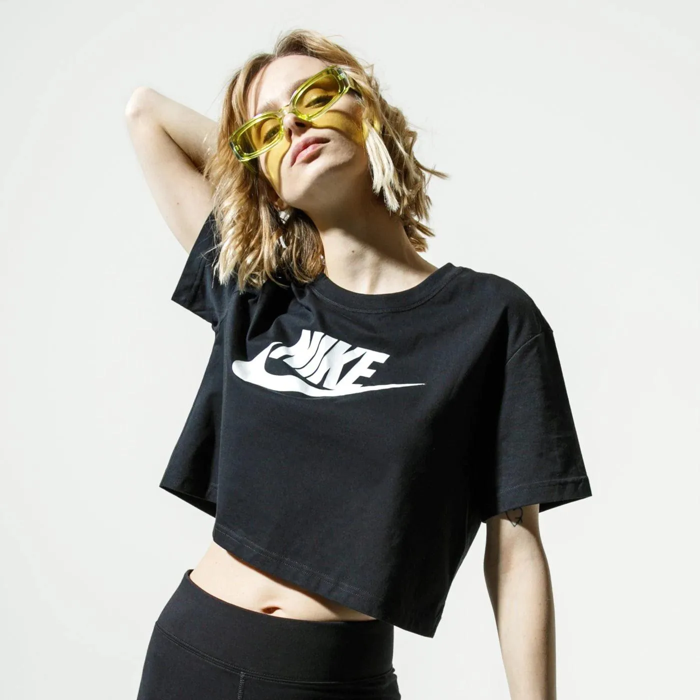 T SHIRT DONNA NIKE CROP SWOOSH FASCHION MAGLIA WOMAN CORTA NERA