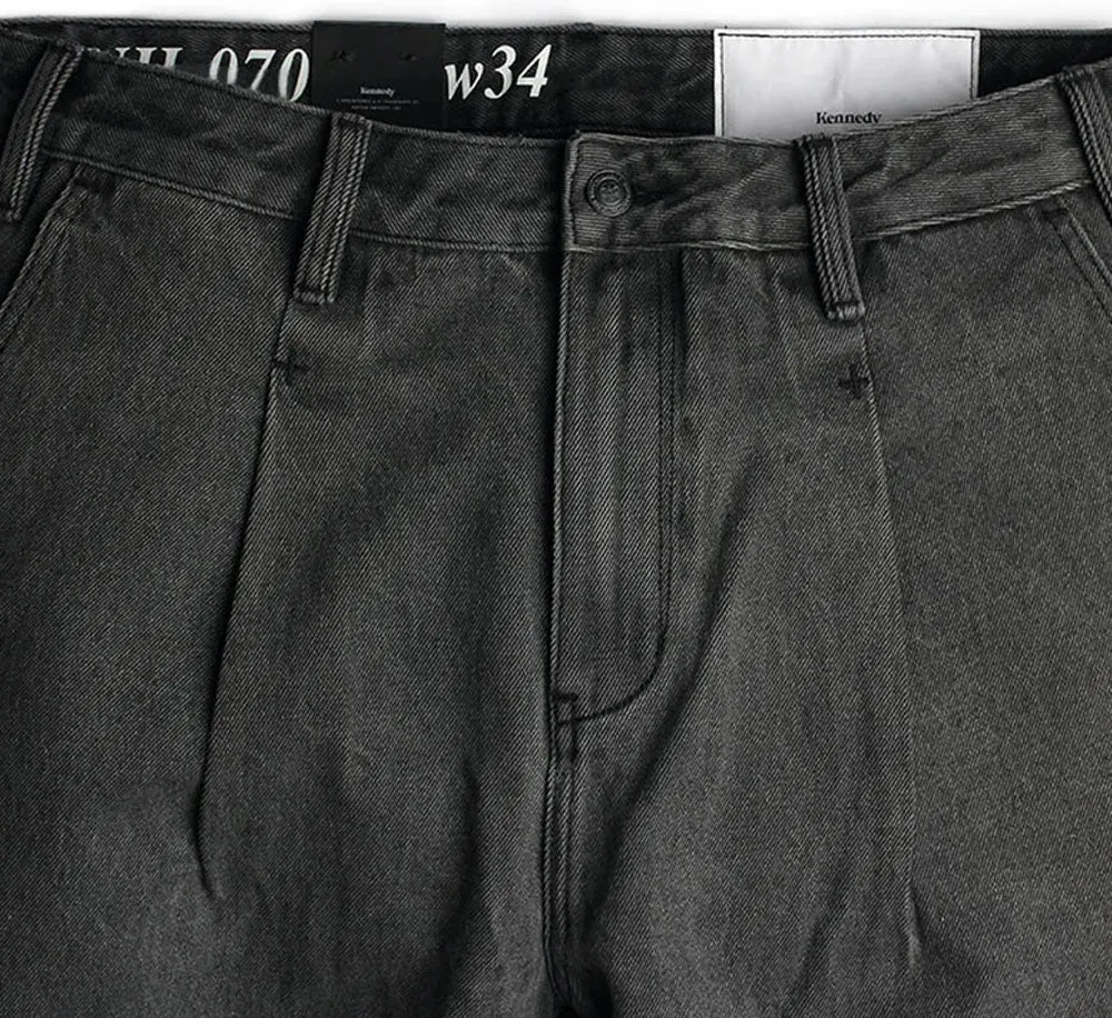WIDE TAPERED FIT JEAN