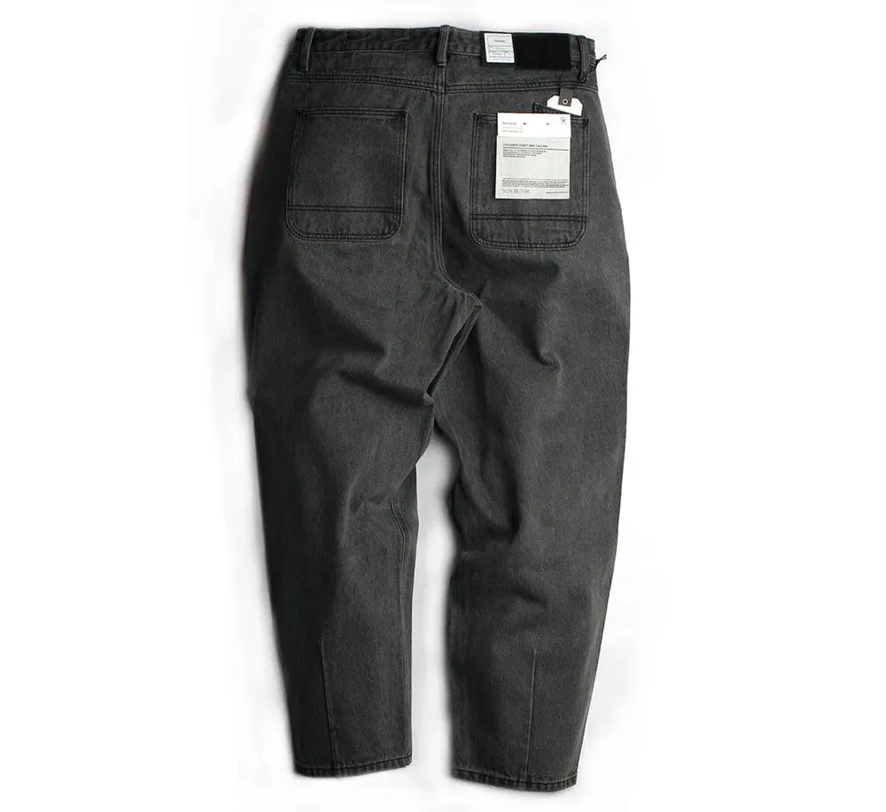 WIDE TAPERED FIT JEAN