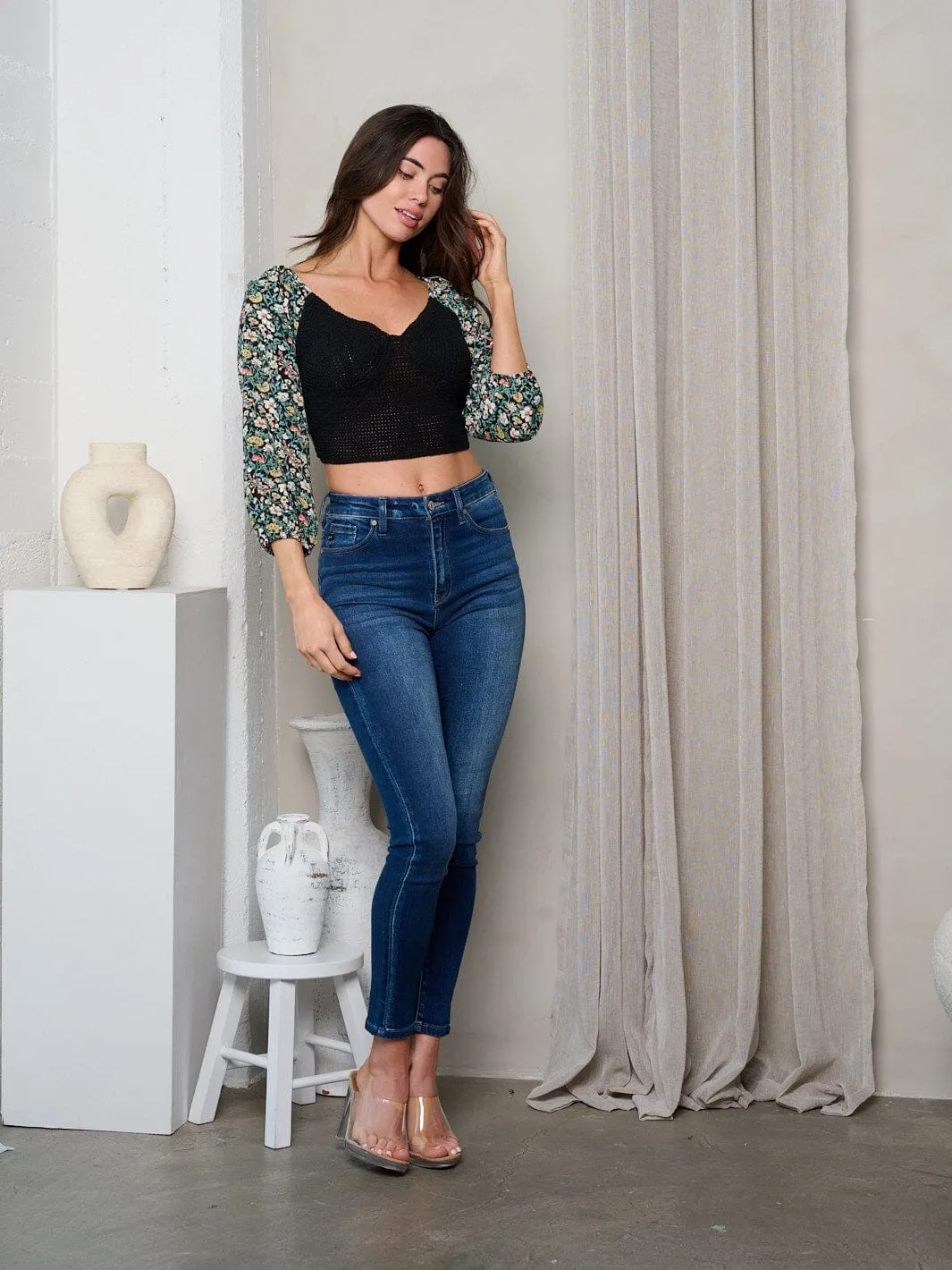 WOMEN'S 3/4 FLORAL SLEEVE CROCHET CROP TOP